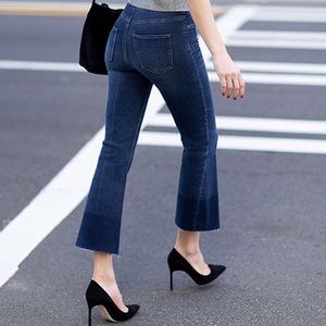 SPANX Cropped Flare Jeans